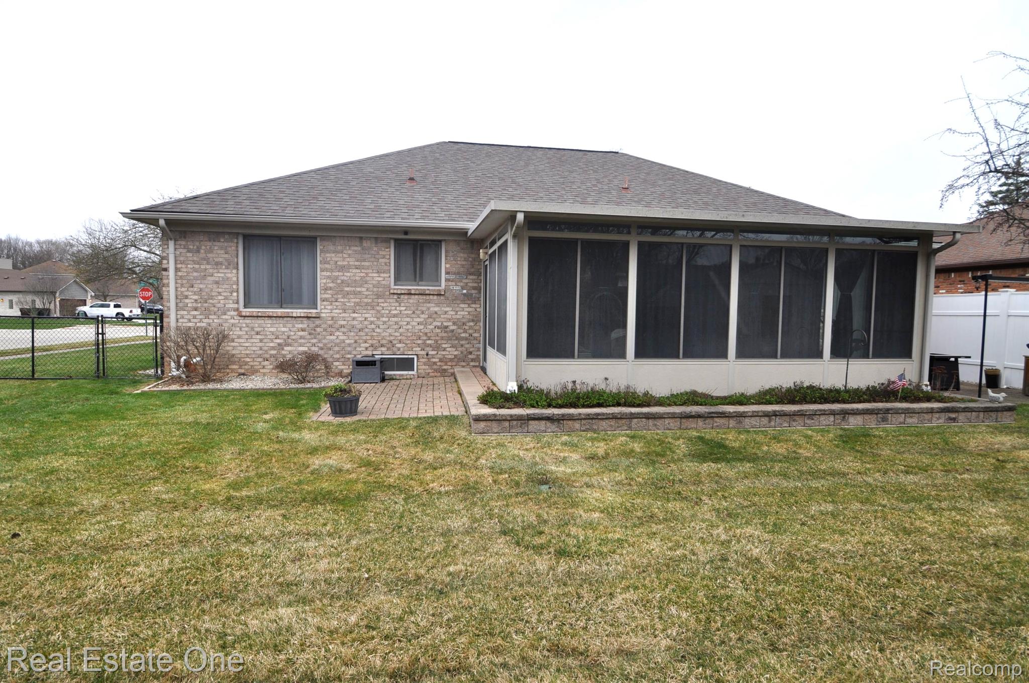 46654 SPRINGHILL DR