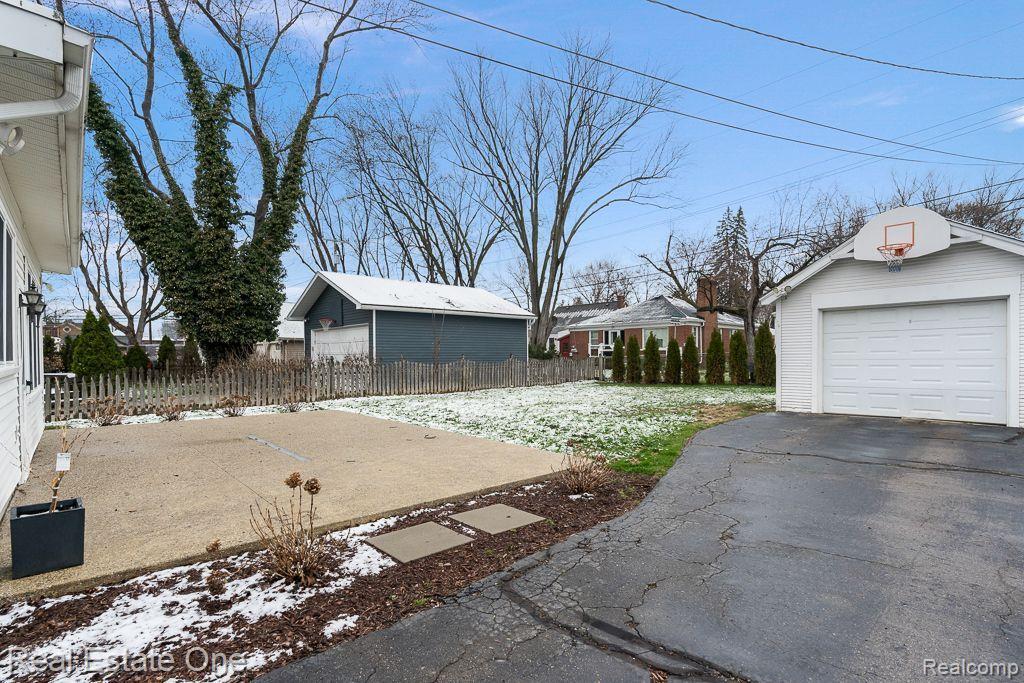 145 LINWOOD AVE