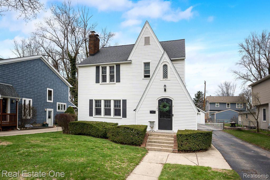 145 LINWOOD AVE