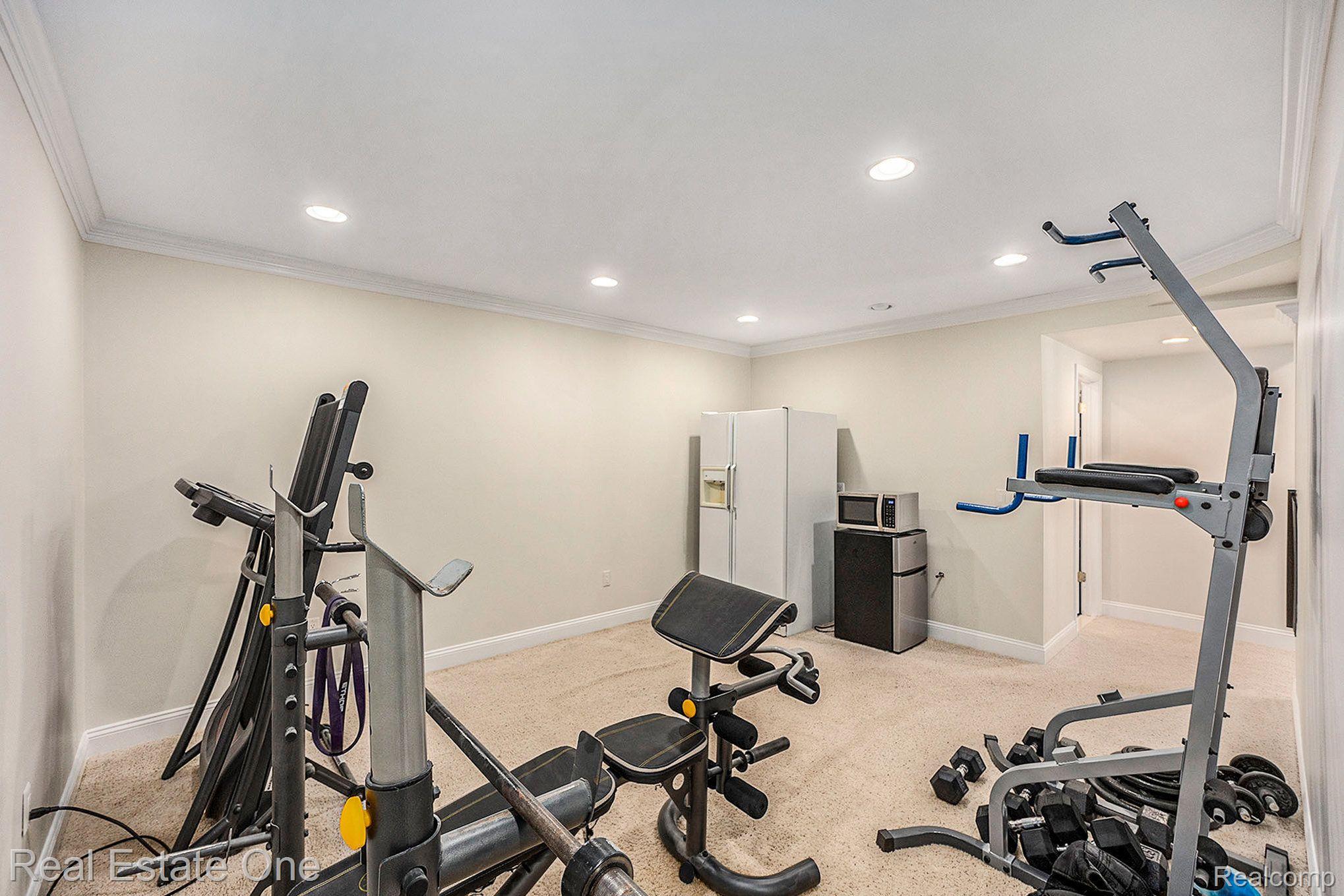 317 LONE PINE CIR