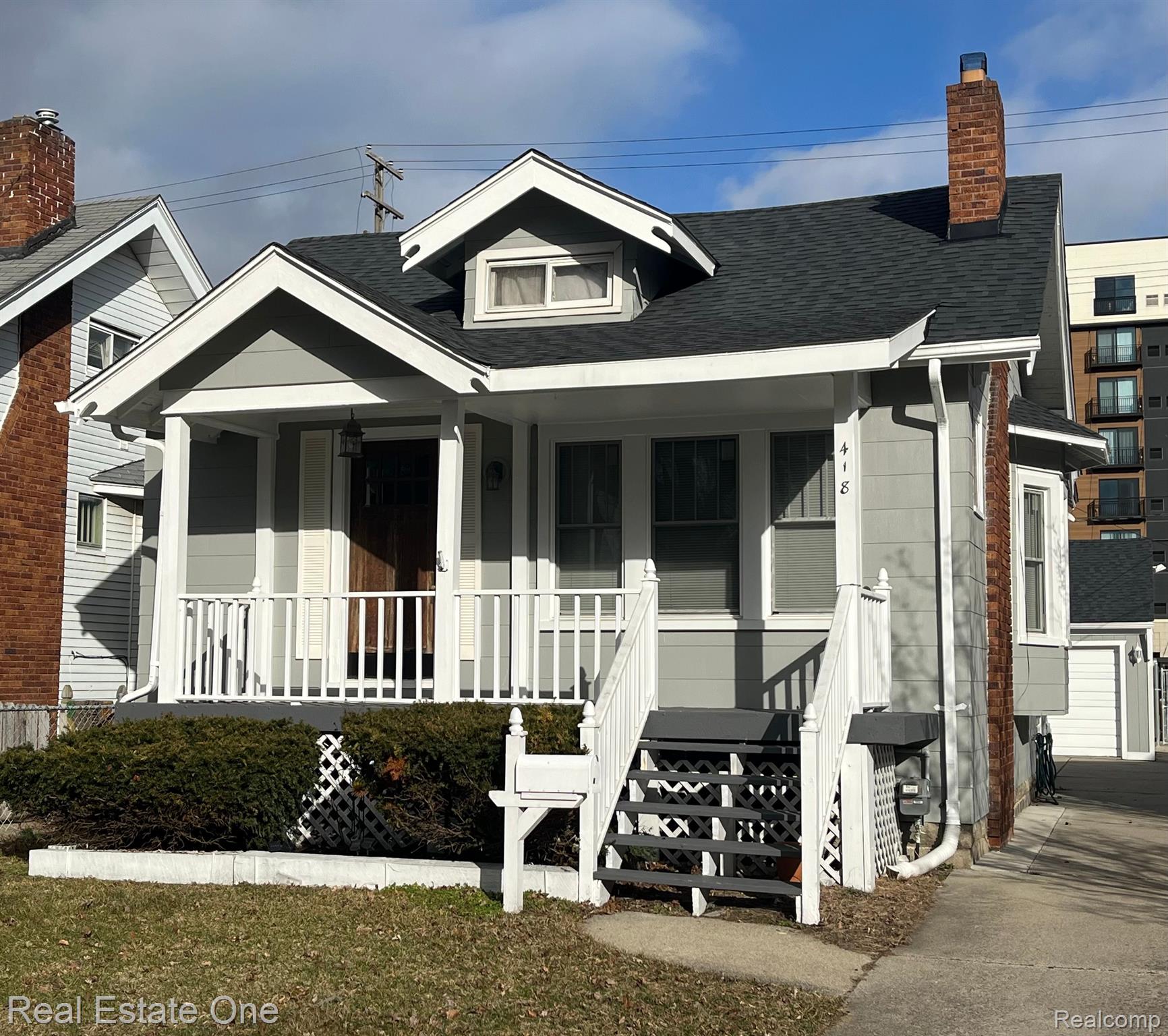 418 N CENTER ST