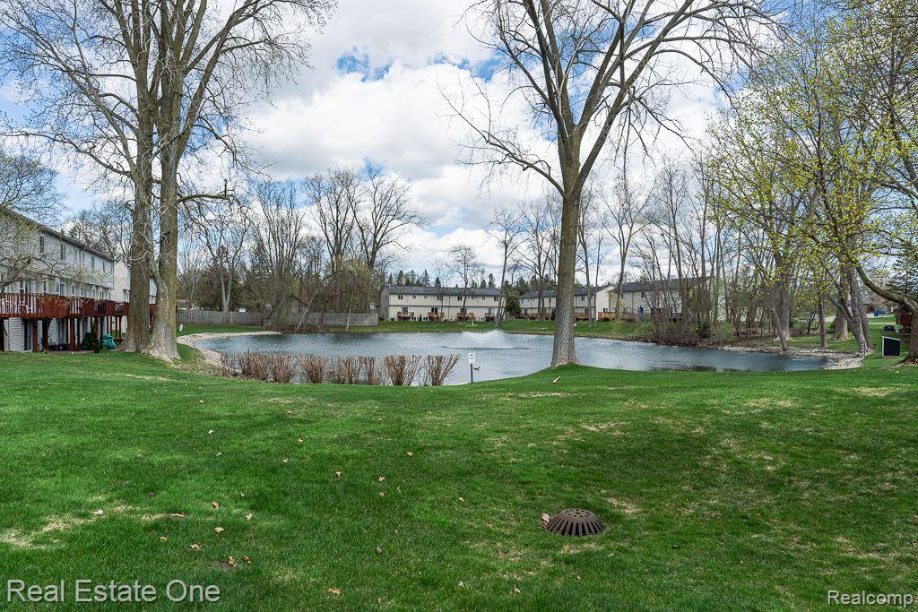 6472 LOCHAVEN LN