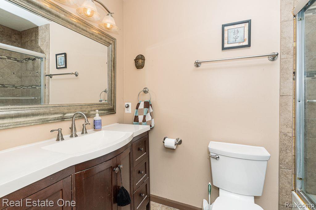 6472 LOCHAVEN LN