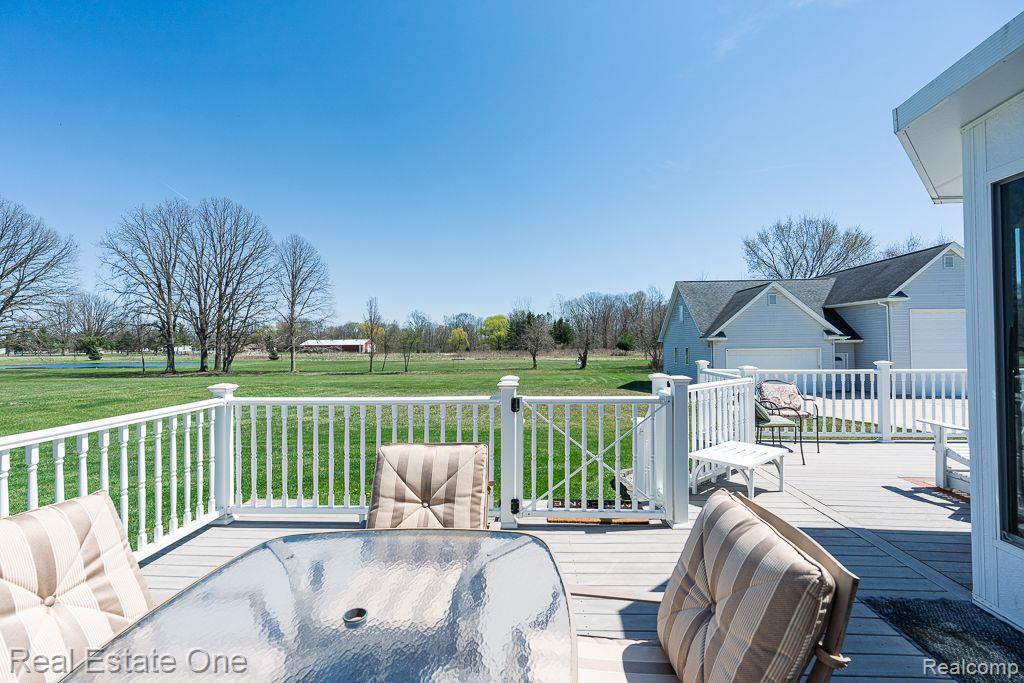 6551 Meldrum RD