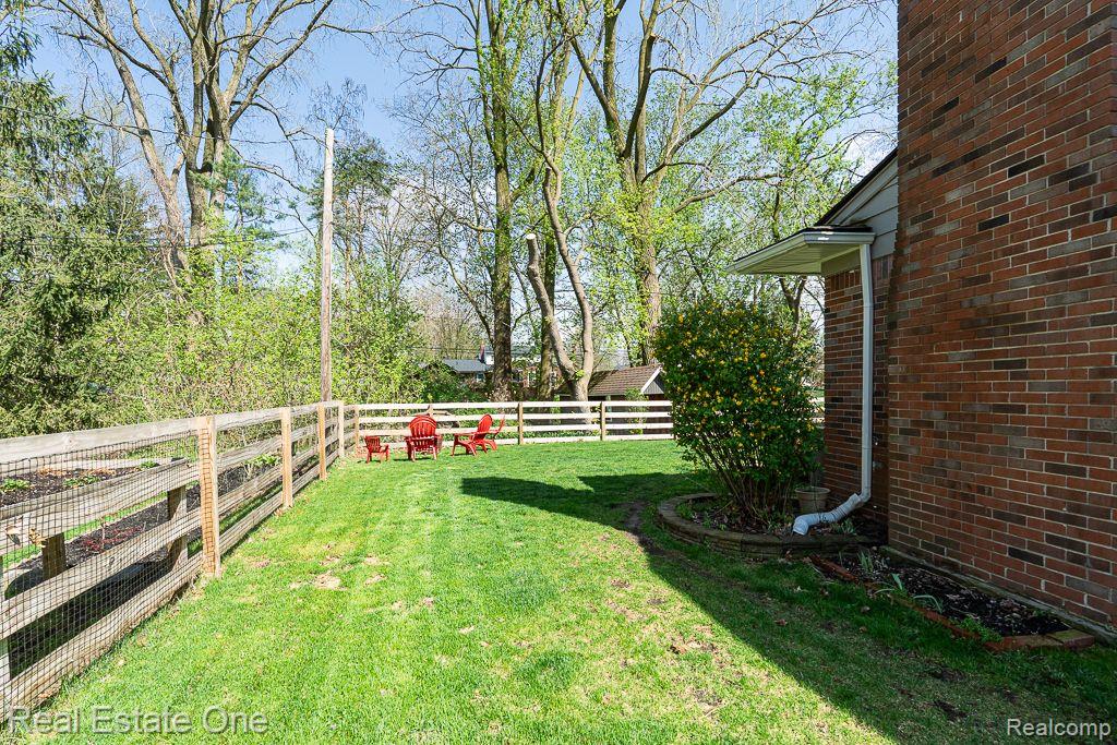 53416 Bellamine DR