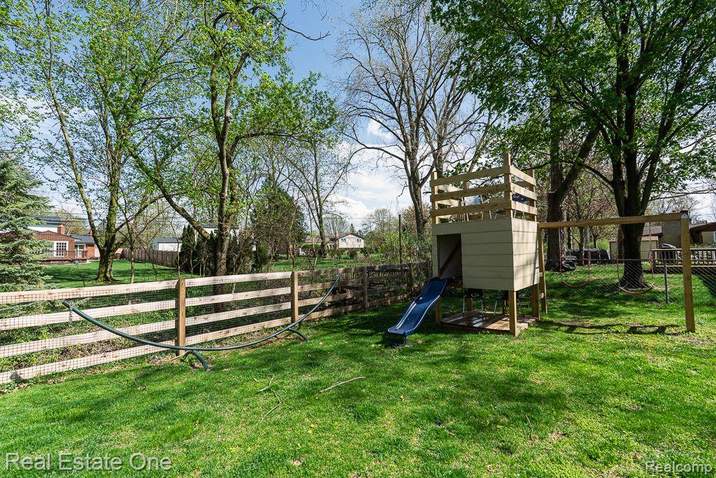 53416 Bellamine DR
