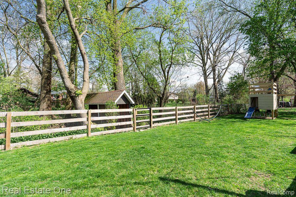 53416 Bellamine DR