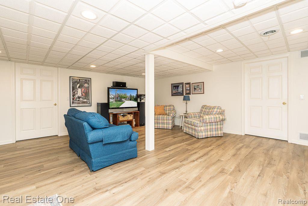 1639 Boulder CRT