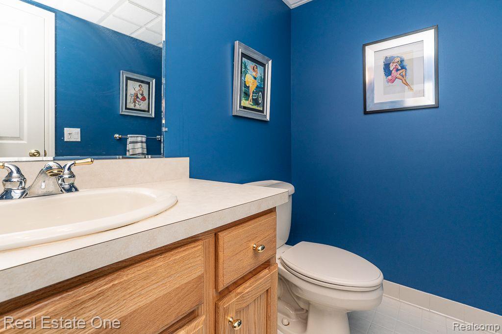 1639 Boulder CRT