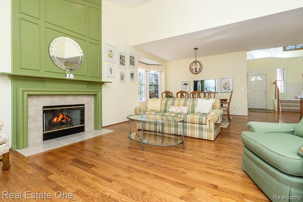 1639 Boulder CRT