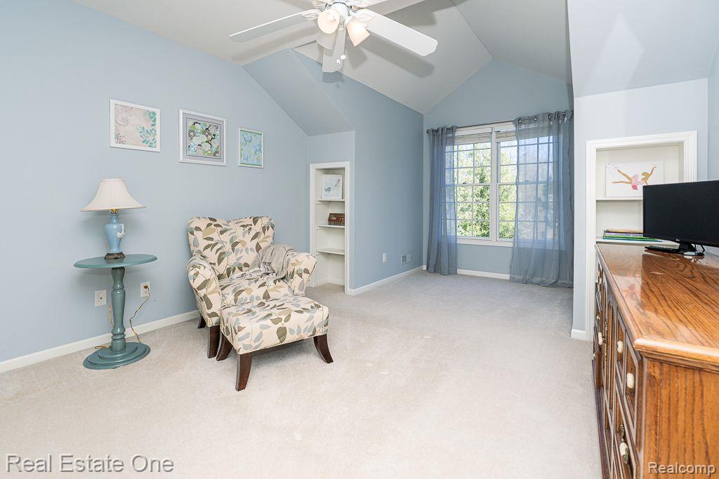 1639 Boulder CRT
