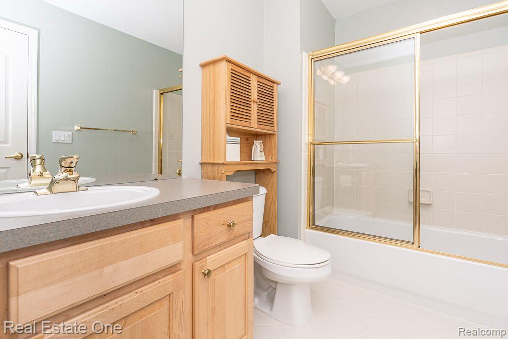 1639 Boulder CRT