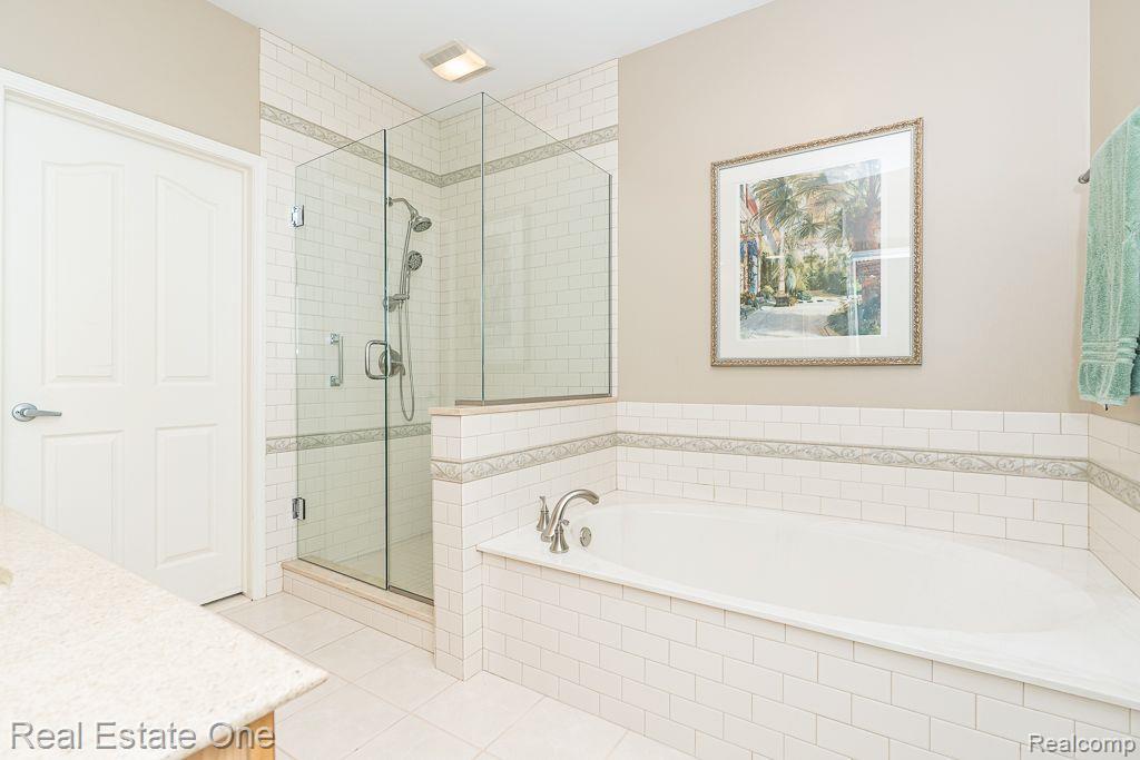 1639 Boulder CRT