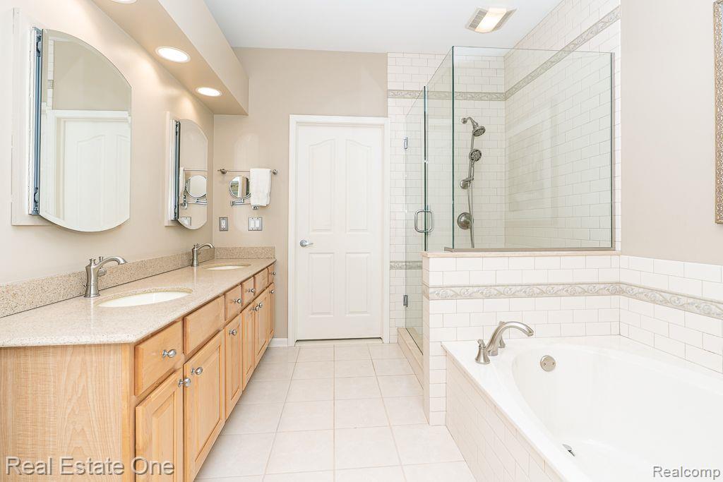1639 Boulder CRT