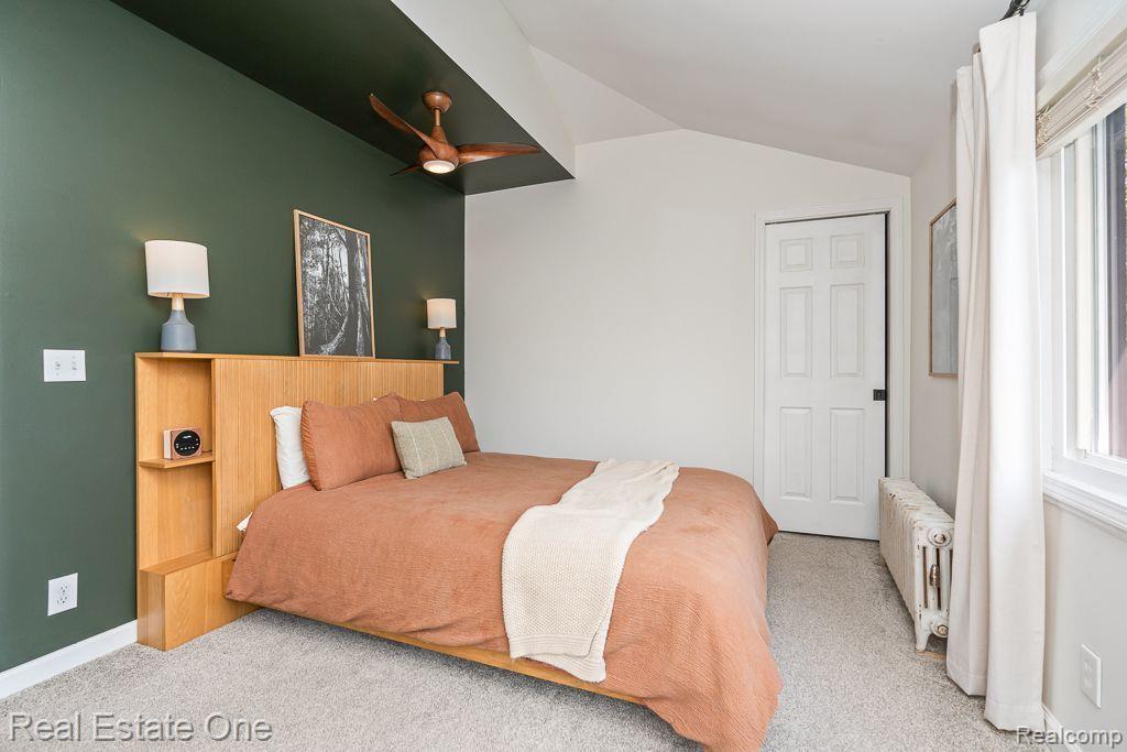 1039 Longfellow AVE