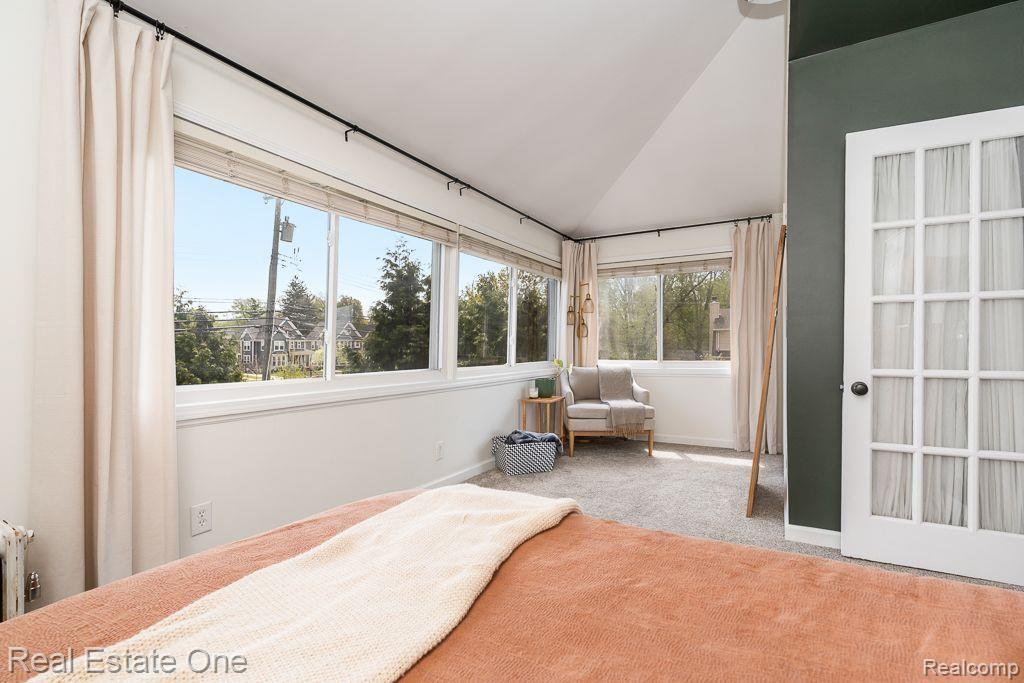 1039 Longfellow AVE
