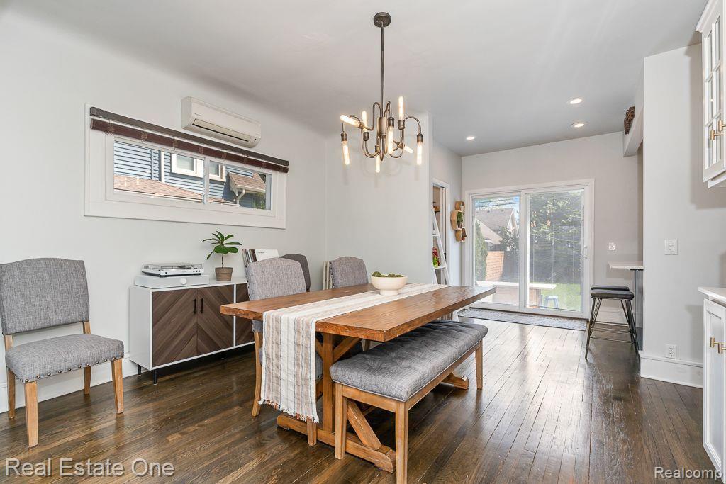 1039 Longfellow AVE