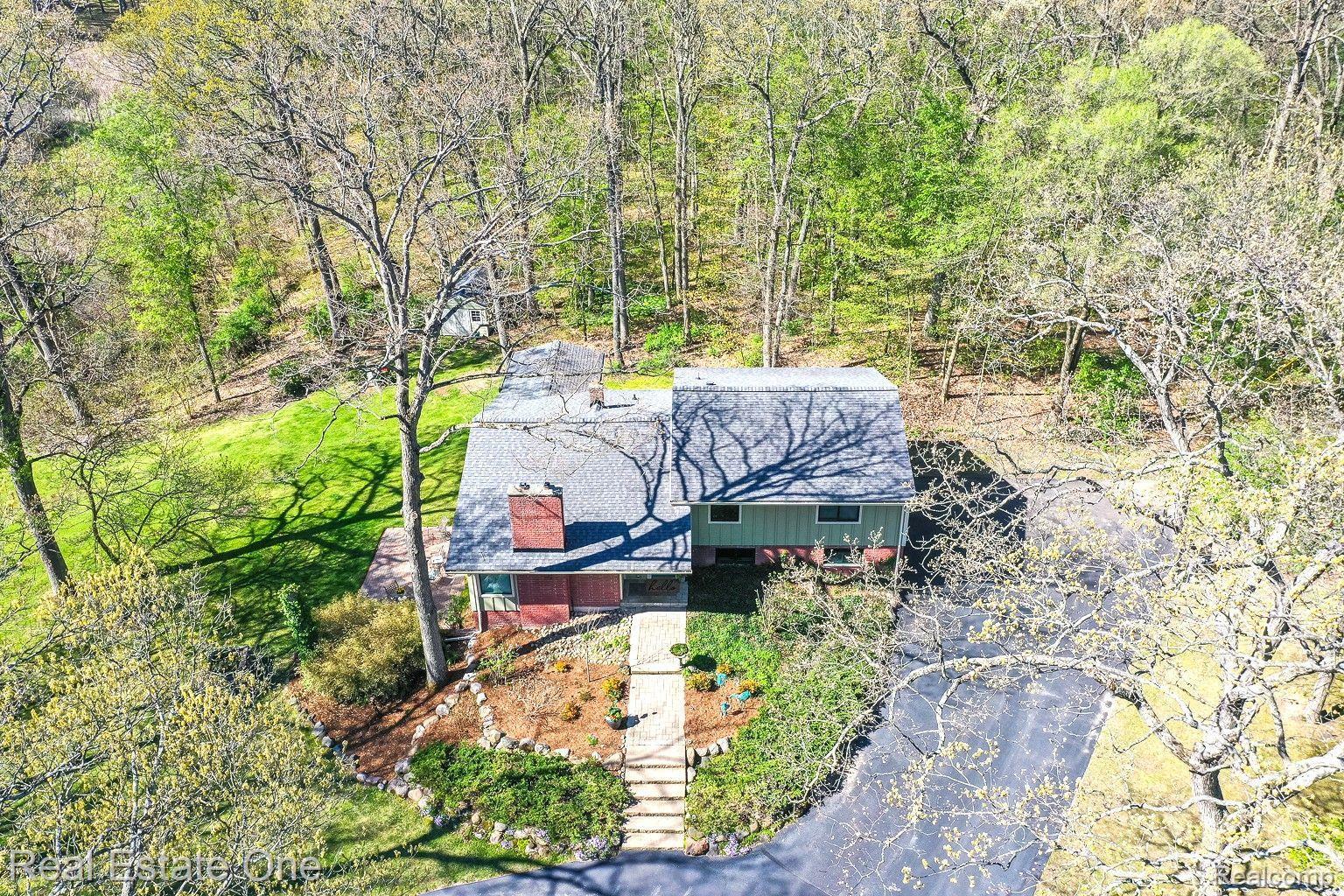 1401 W PREDMORE RD