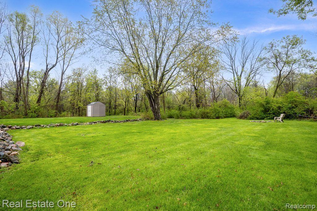 290 E Gunn RD