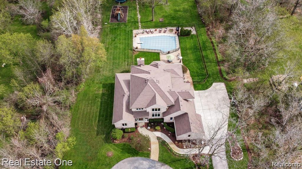 290 E Gunn RD