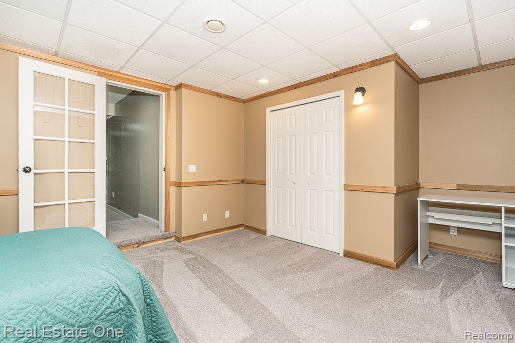 290 E Gunn RD