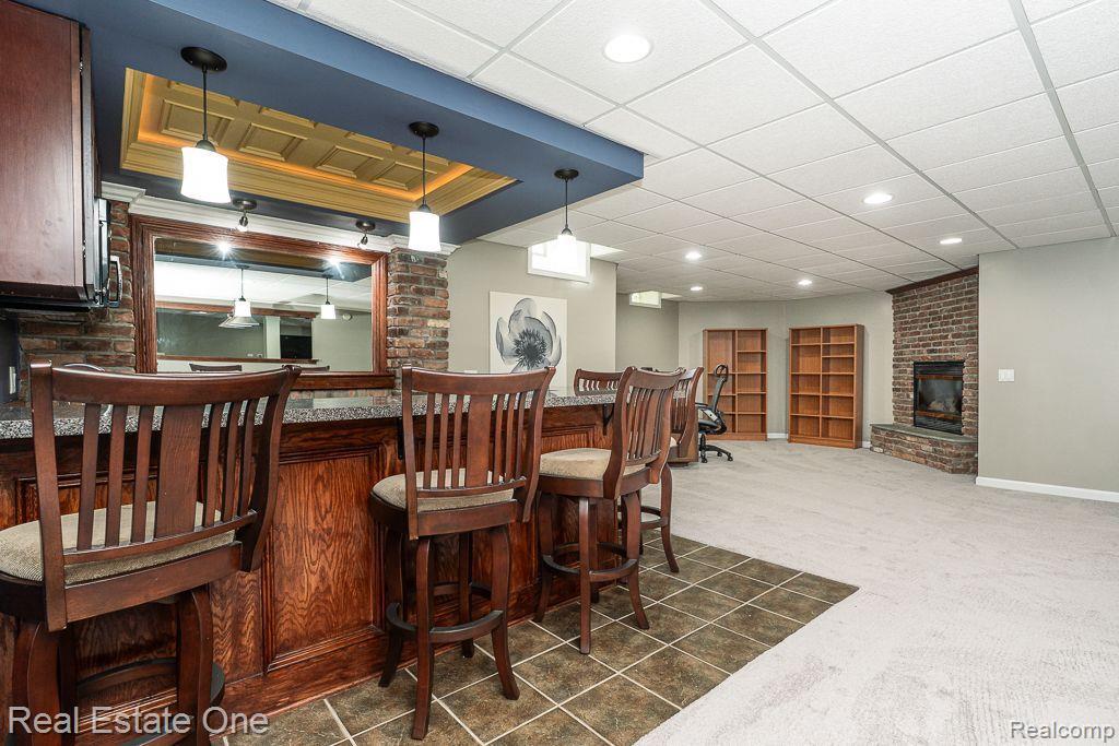 290 E Gunn RD