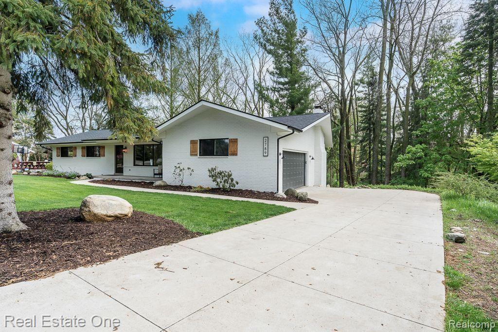 2789 HILLENDALE DR