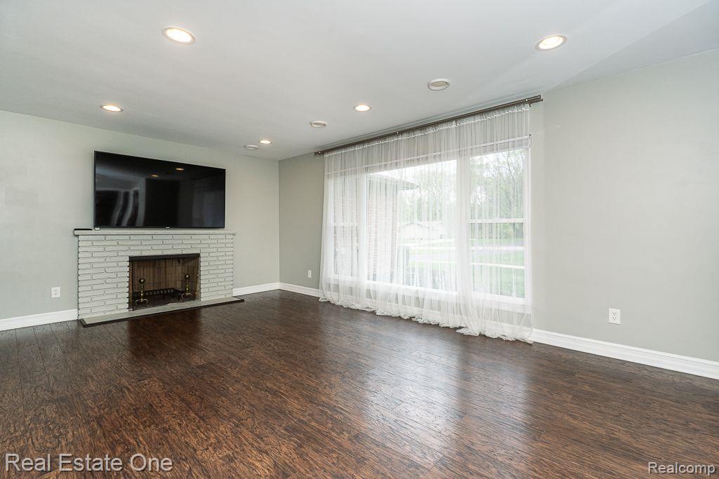 1637 NORTHUMBERLAND DR
