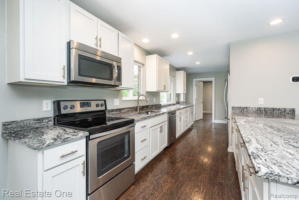 1637 NORTHUMBERLAND DR