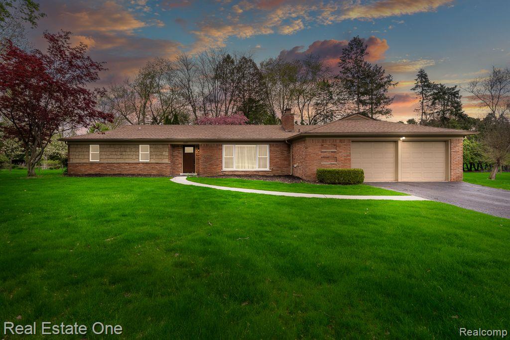 1637 NORTHUMBERLAND DR