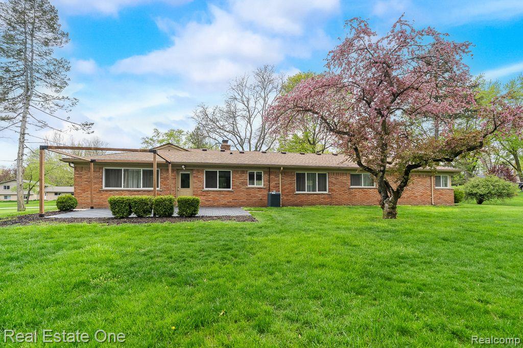 1637 NORTHUMBERLAND DR