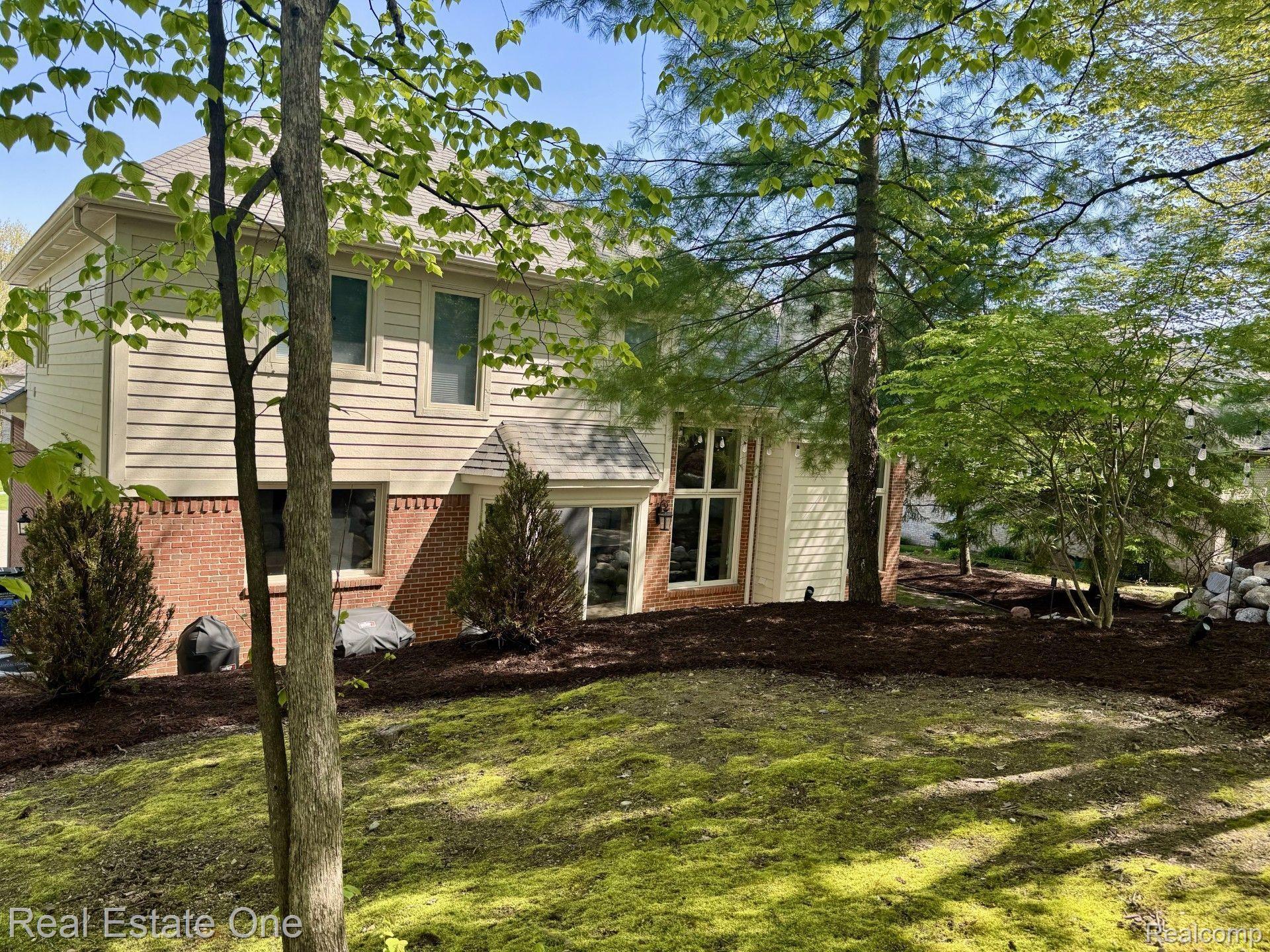 516 BLOOMER RIDGE DR