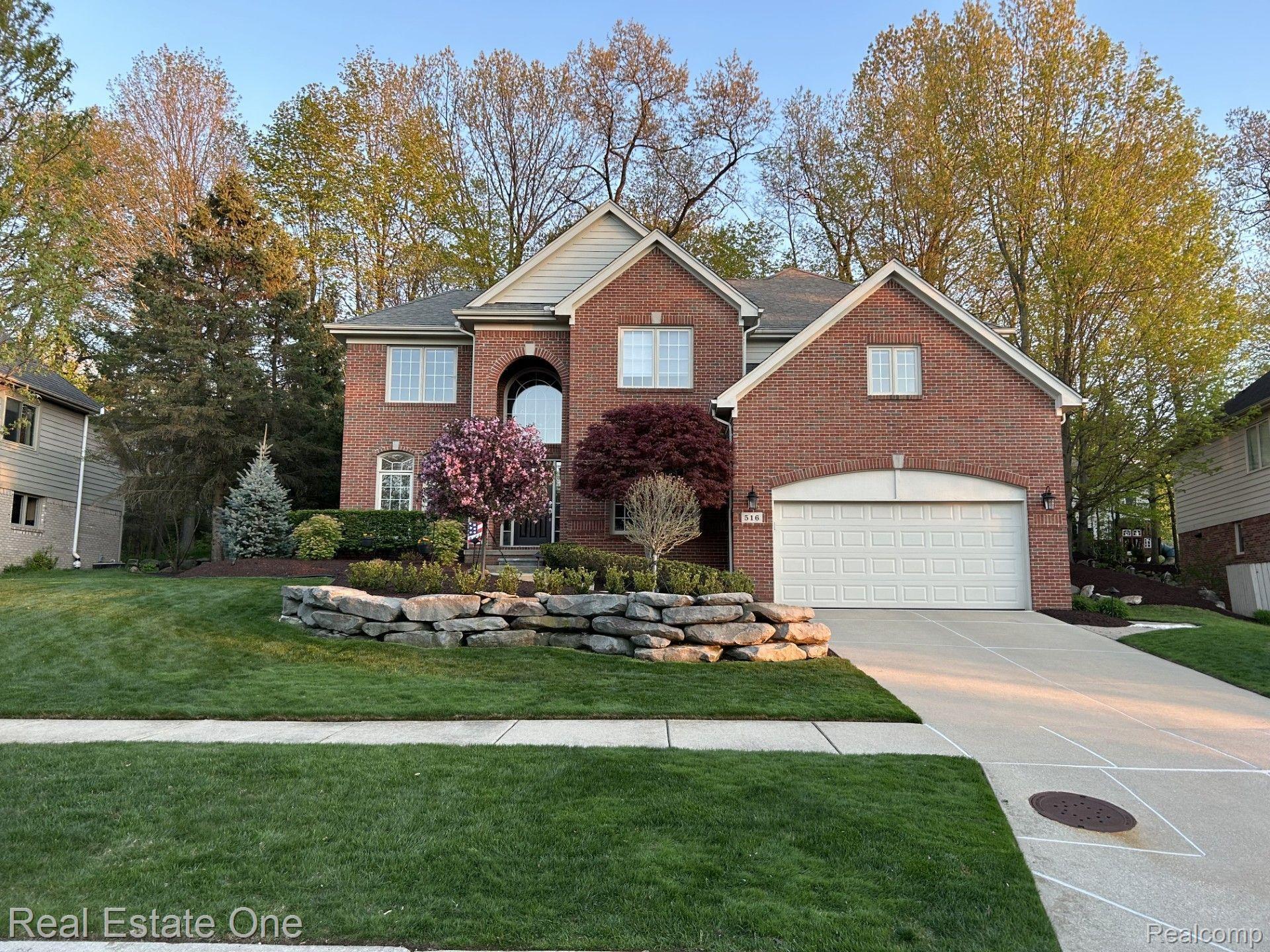 516 BLOOMER RIDGE DR