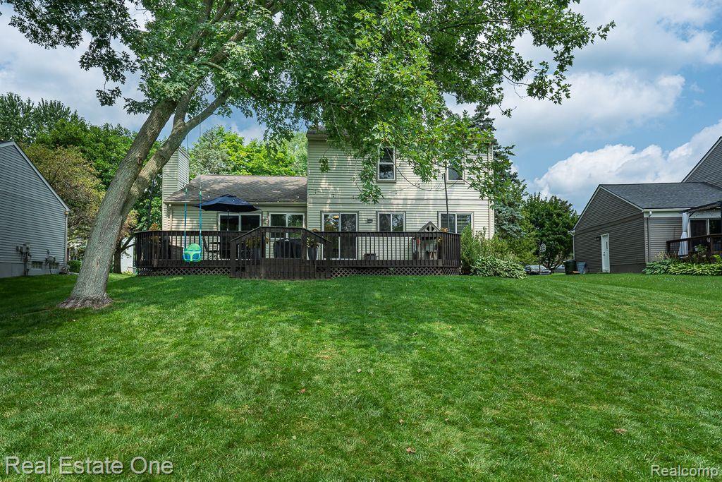 318 ARLINGTON DR