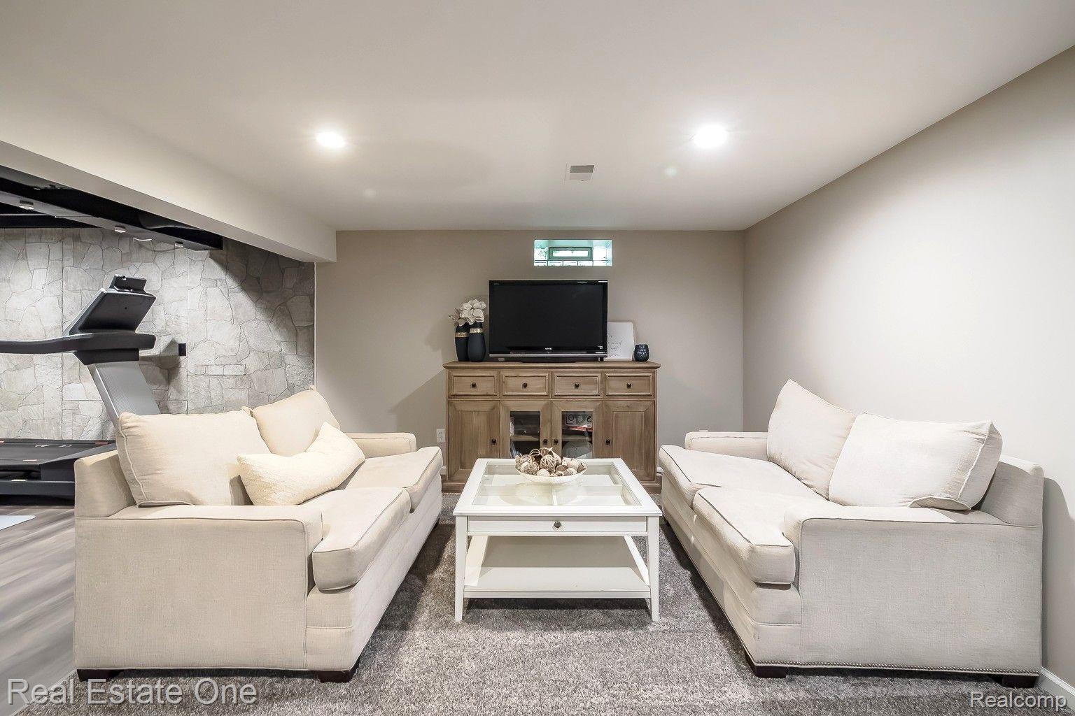 74 Eagle Ridge RD