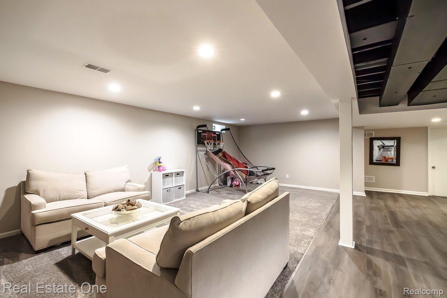 74 Eagle Ridge RD