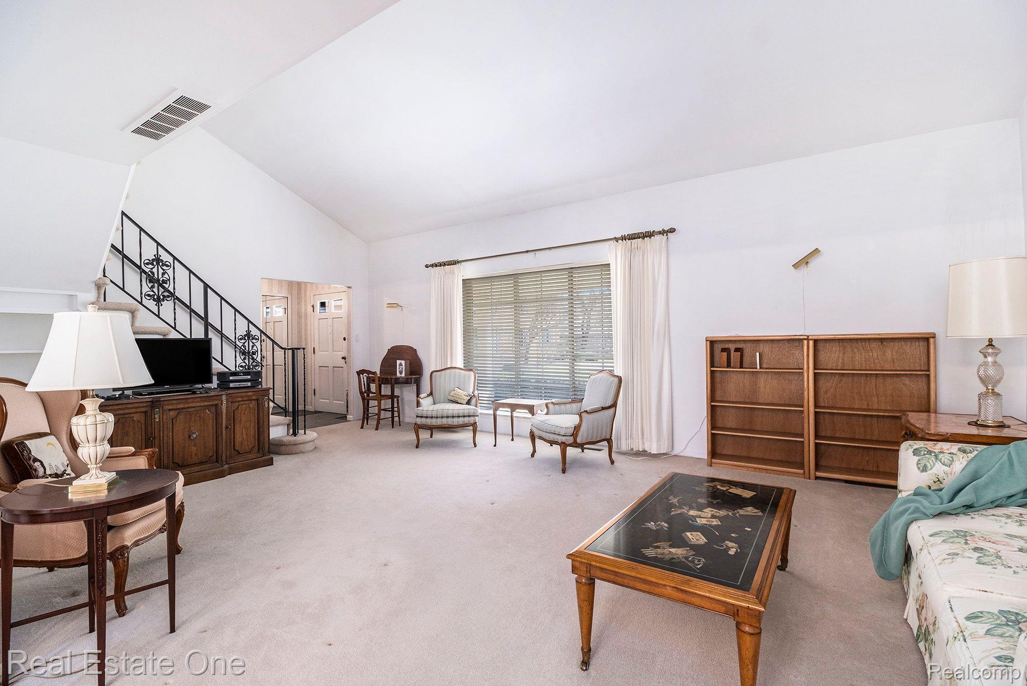 1750 TIVERTON RD 28 7 Unit: 28