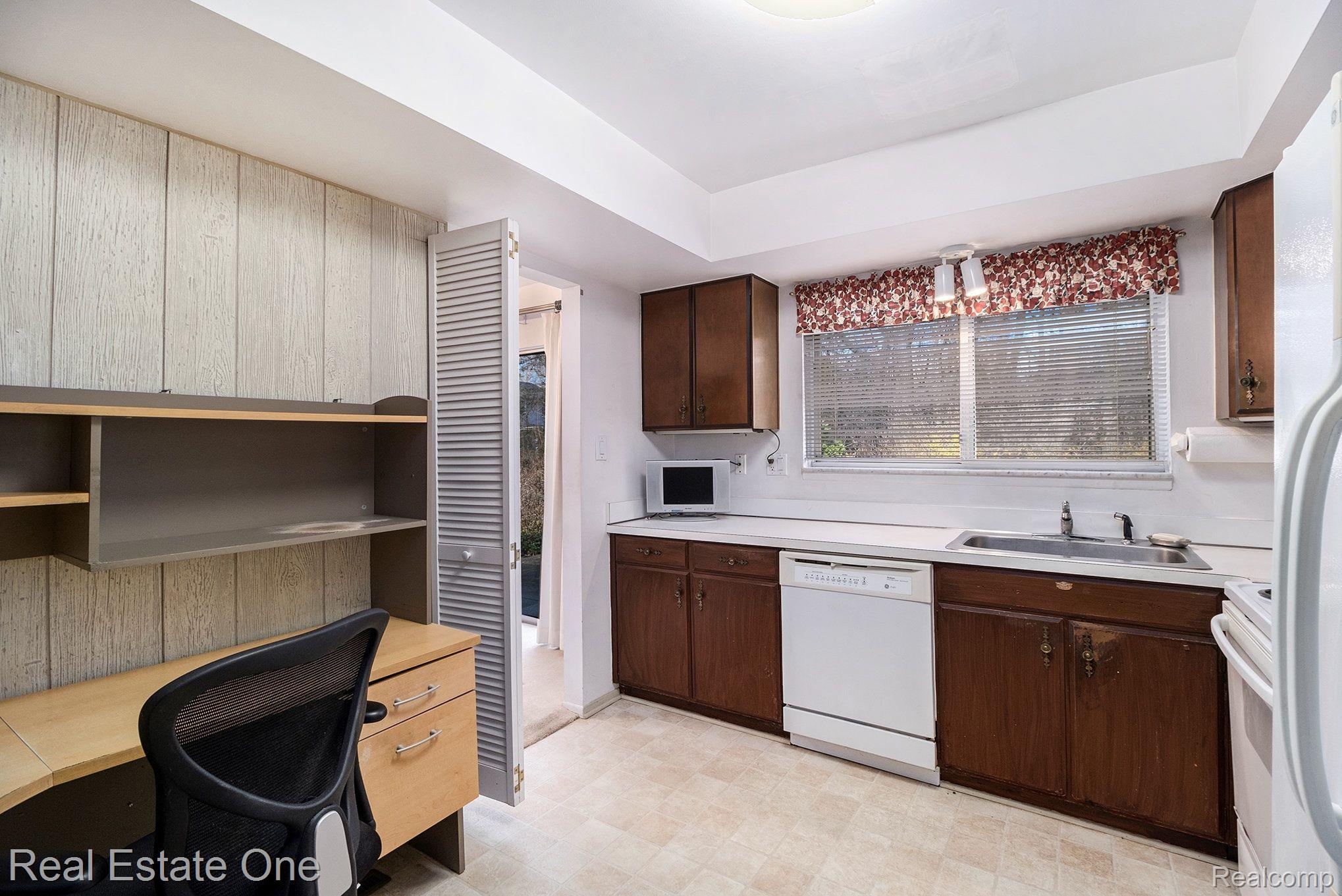 1750 TIVERTON RD 28 7 Unit: 28