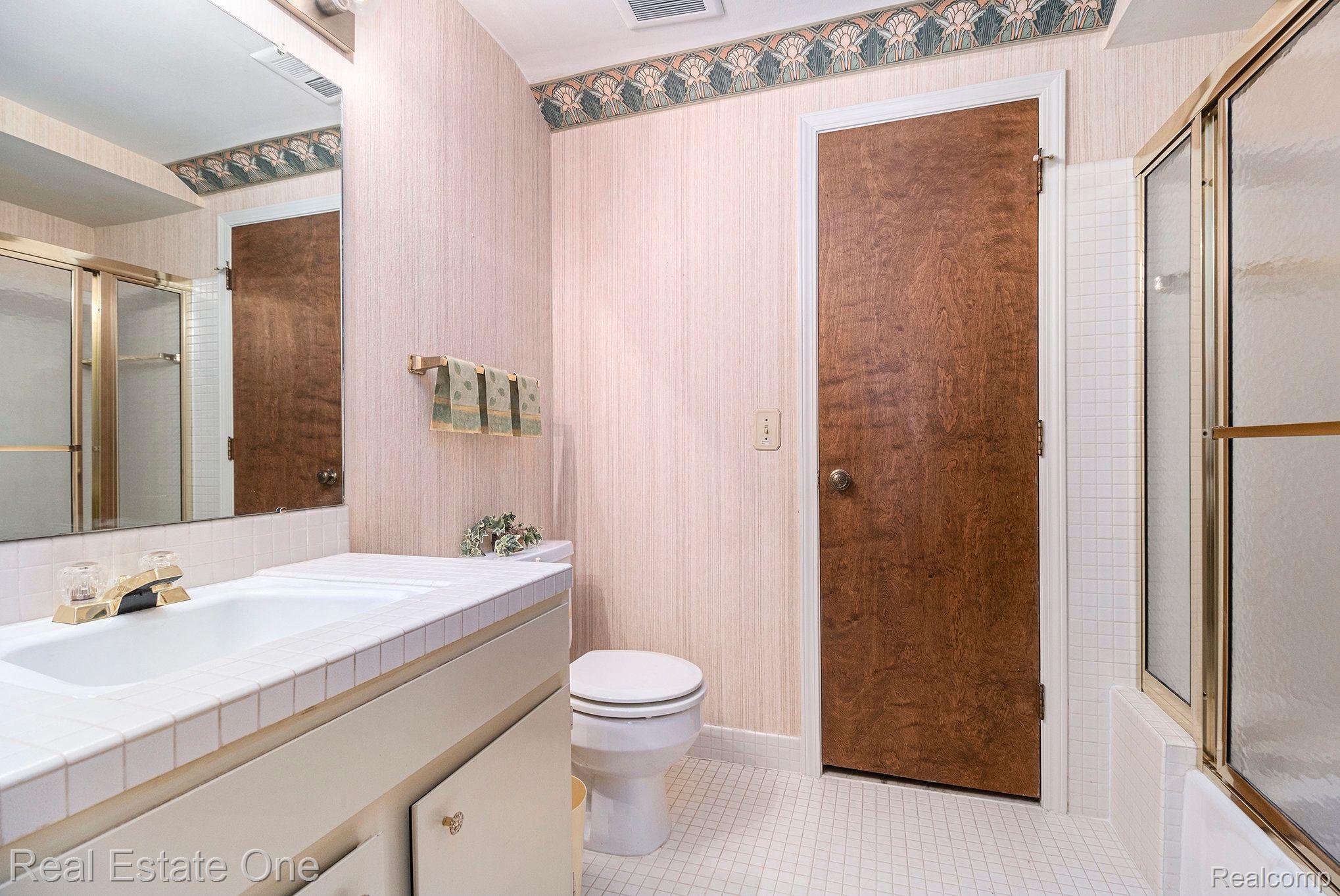 1750 TIVERTON RD 28 7 Unit: 28