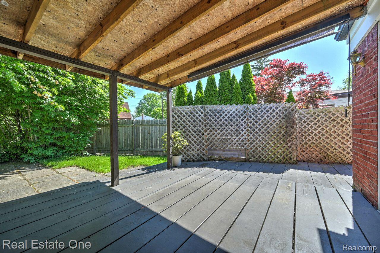 11837 METEOR DR