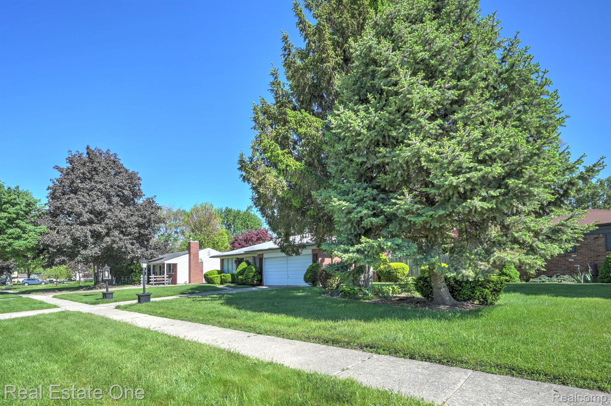 11837 METEOR DR
