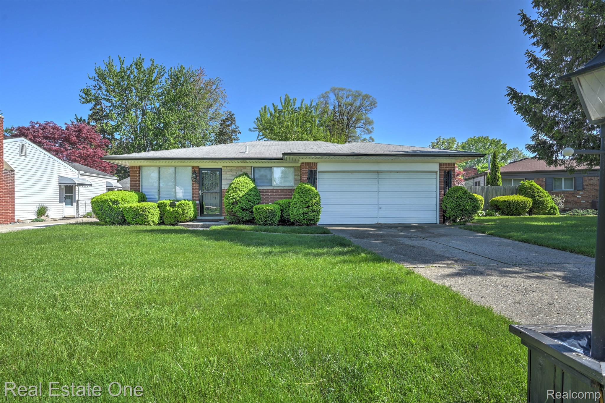11837 METEOR DR