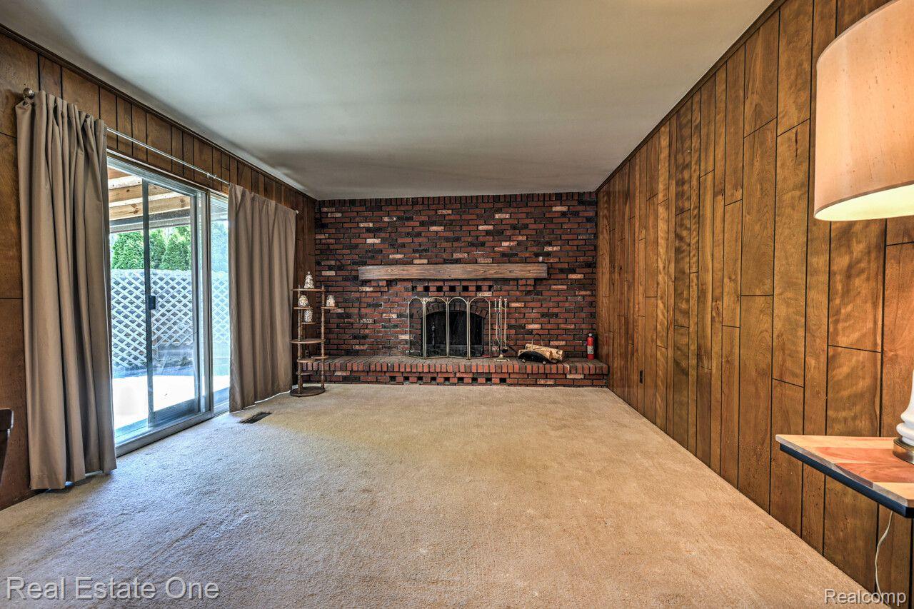 11837 METEOR DR