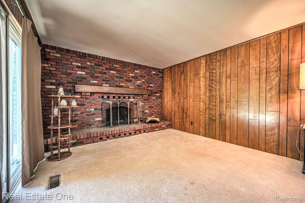 11837 METEOR DR