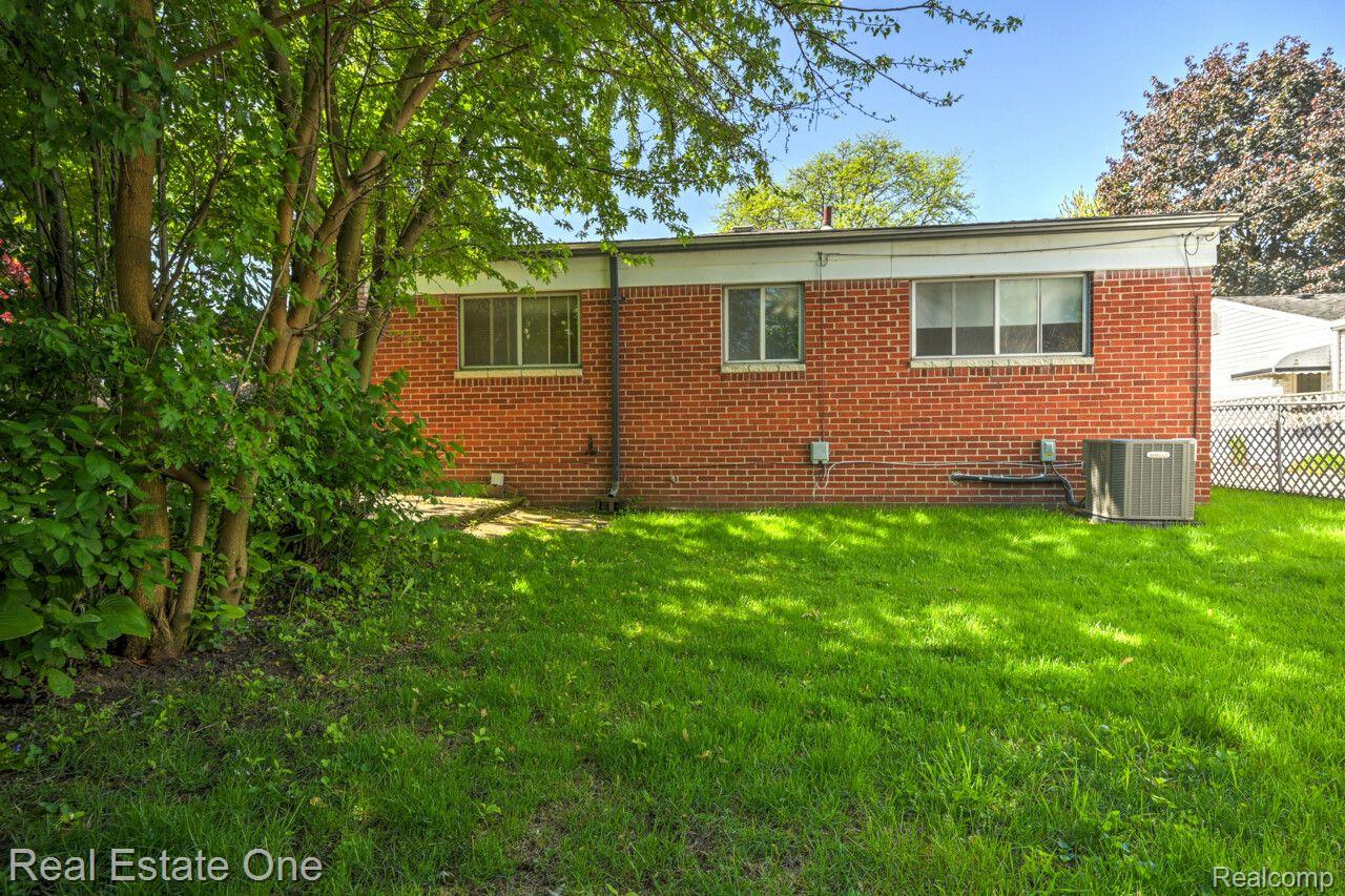 11837 METEOR DR
