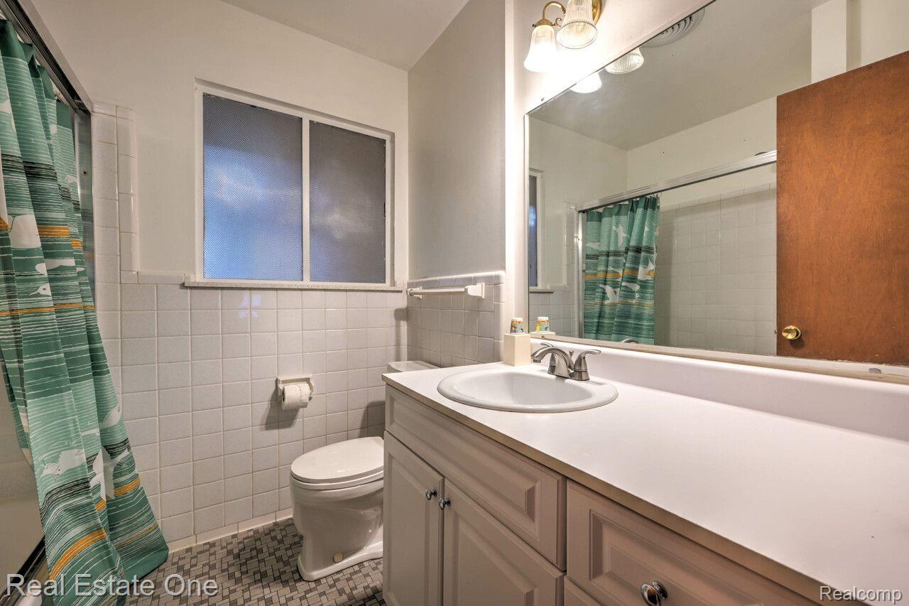 11837 METEOR DR