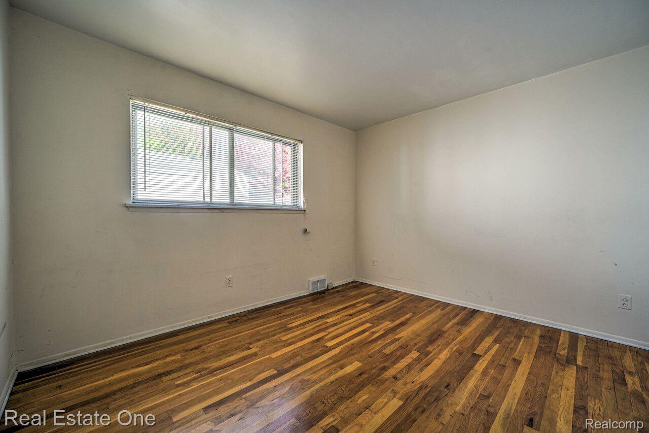 11837 METEOR DR