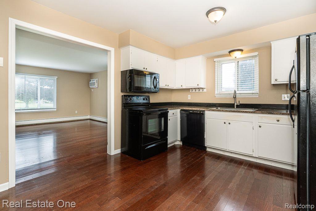 1127 TIENKEN CRT