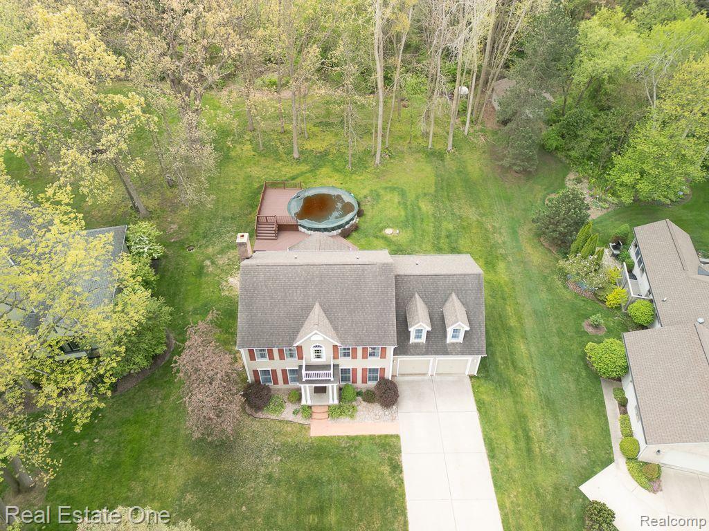 9079 TWIN OAKS