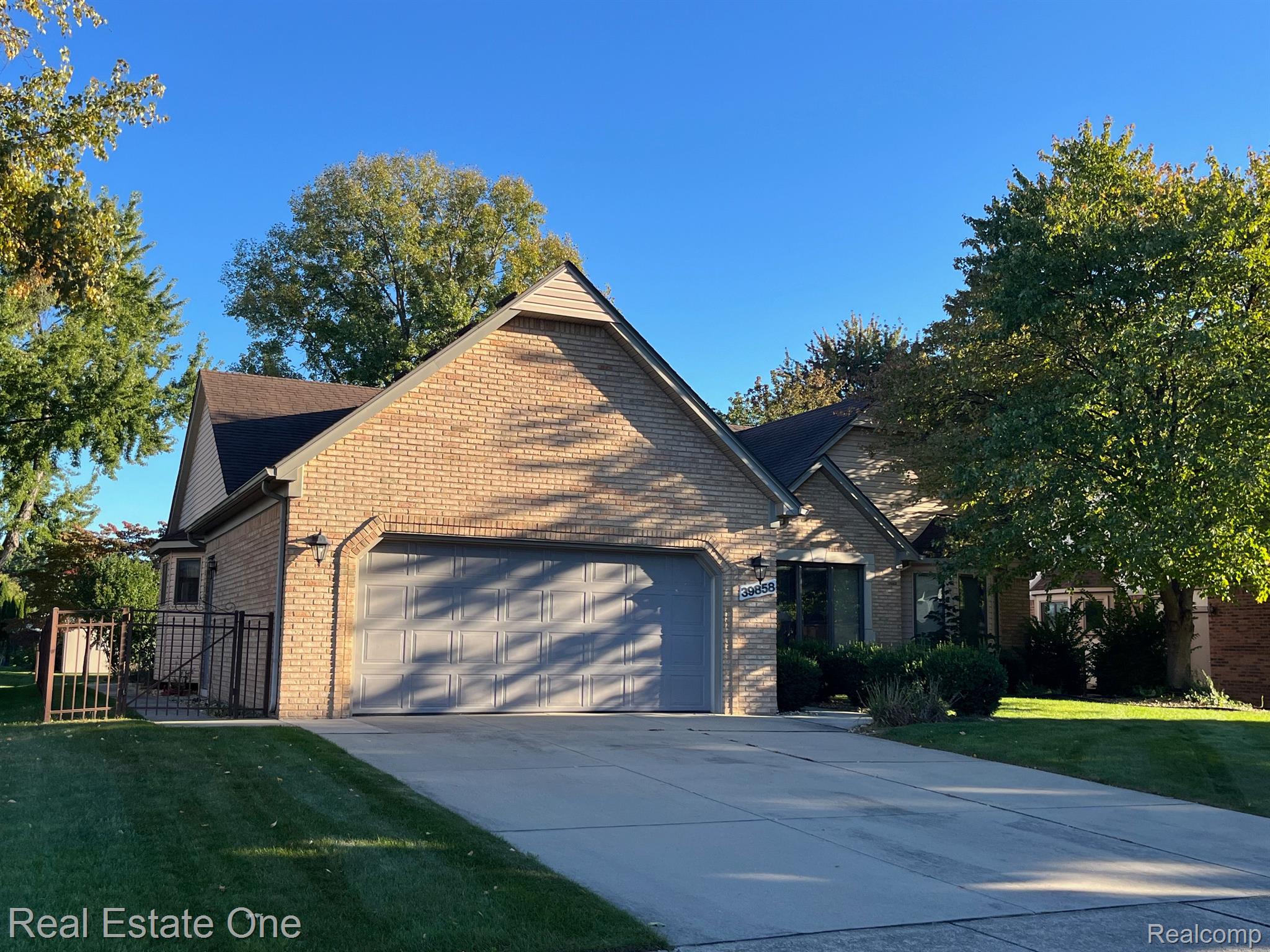 39858 Wilmette Drive DR